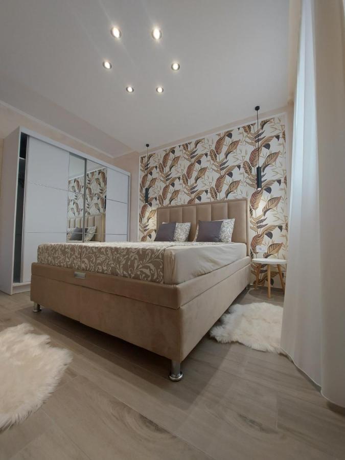 Kat Apartman Appartement Subotica Buitenkant foto