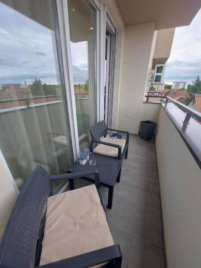 Kat Apartman Appartement Subotica Buitenkant foto